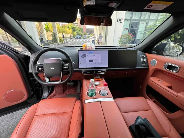 Li Auto L7 — Фото автомобиля 6