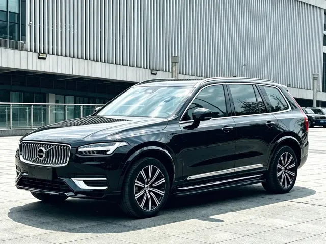 Фотография автомобиля — Volvo XC90