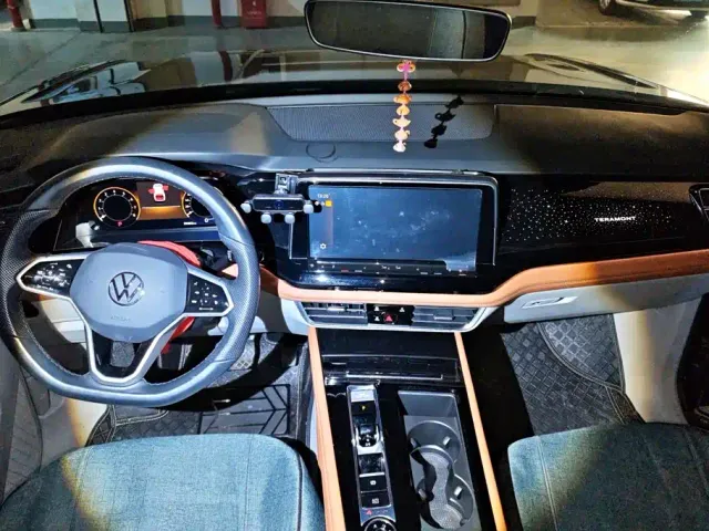 Volkswagen Teramont — Фото автомобиля 12