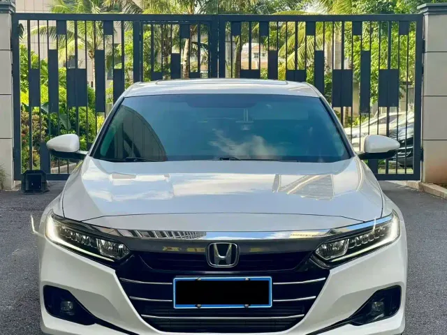 Honda Accord — Фото автомобиля 2