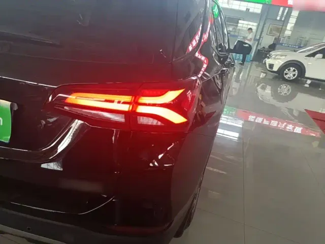 Chevrolet Equinox — Фото автомобиля 7