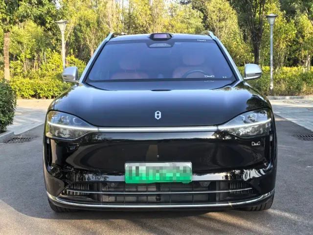 Aito M9 — Фото автомобиля 2