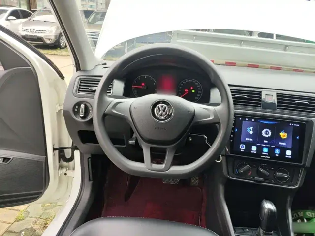 Volkswagen Santana — Фото автомобиля 10