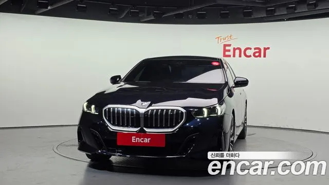 BMW 5-Series 5 серия (G60) 530i xDrive M Sport — Фото автомобиля 3