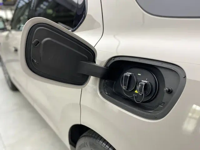 IM Motors LS8 — Фото автомобиля 14