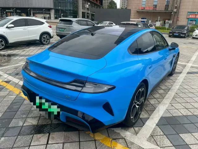 Xiaomi SU7 — Фото автомобиля 6