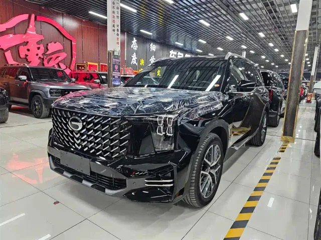 GAC Trumpchi GS8 — Фото автомобиля 2