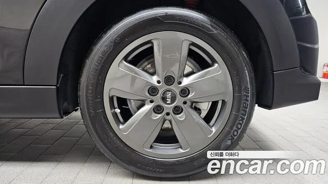 Mini Cooper Cooper 5 дверей Classic — Фото автомобиля 20