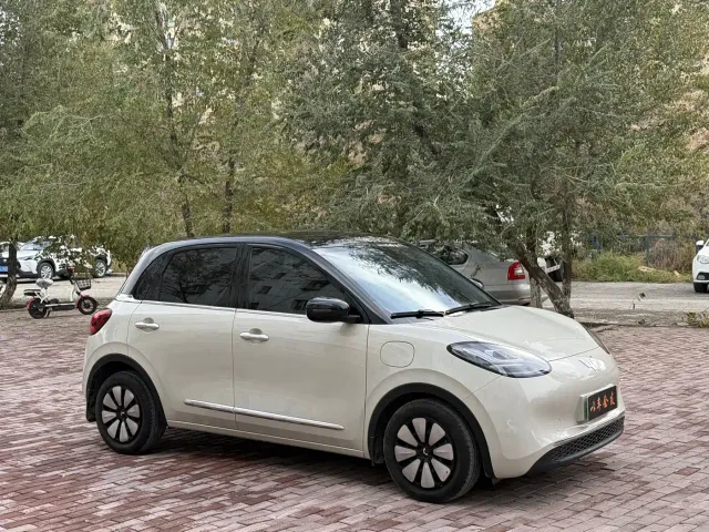 Wuling Bingo — Фото автомобиля 3