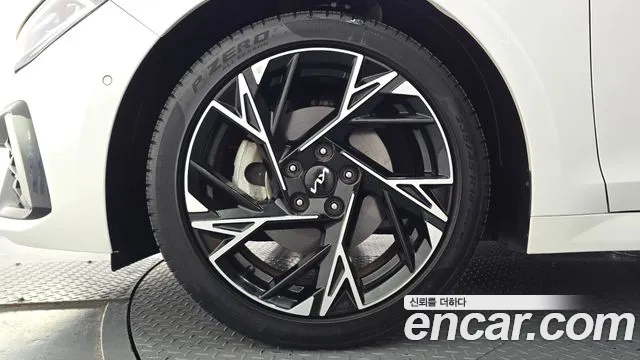 Kia K5 3rd Gen — Фото автомобиля 5