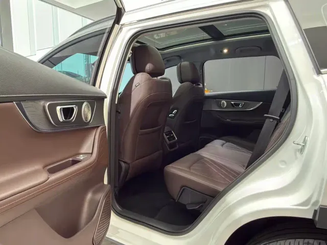 Chery Tiggo 8 PRO — Фото автомобиля 7