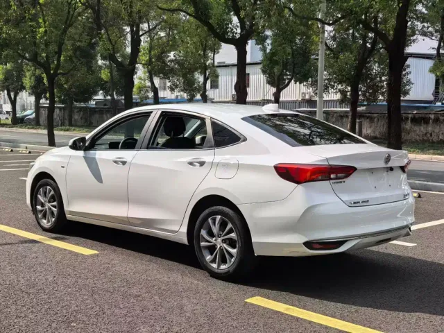 Buick Verano — Фото автомобиля 6