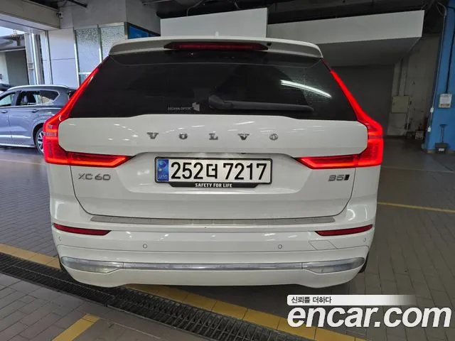 Вольво XC60 — Фото автомобиля 3