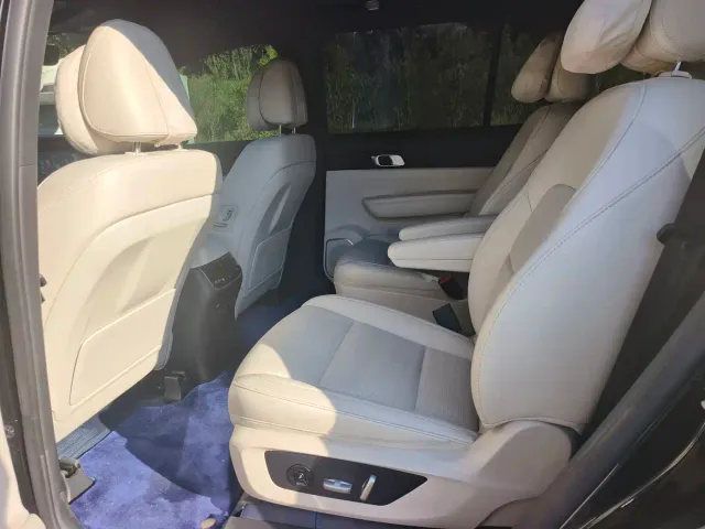 Li Auto ONE — Фото автомобиля 10