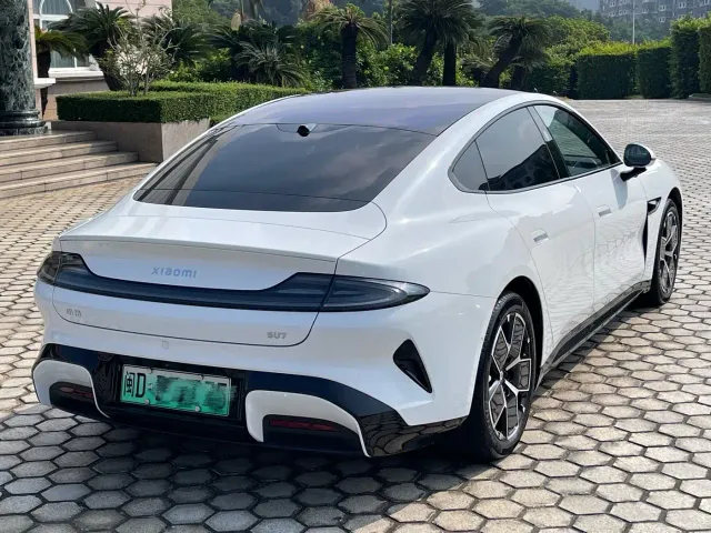 Xiaomi SU7 — Фото автомобиля 5