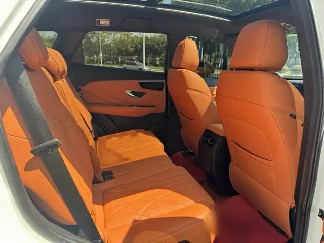 Jetour X70 Plus — Фото автомобиля 16