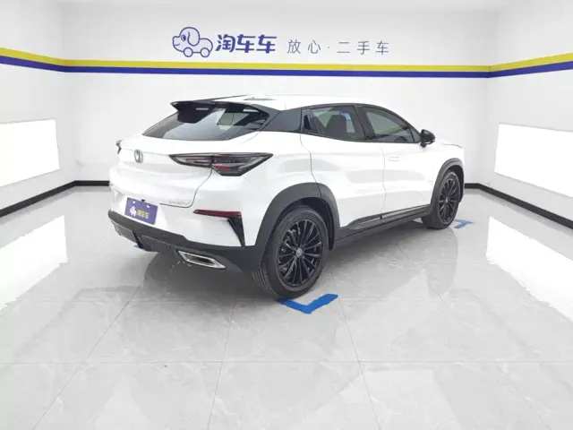 Changan UNI-T — Фото автомобиля 3