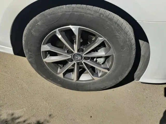 BYD Qin PLUS — Фото автомобиля 8