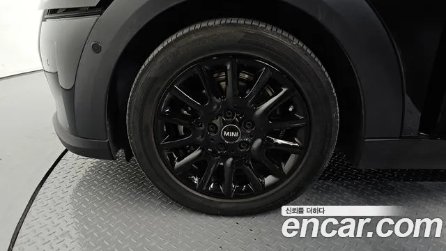Mini Cooper Cooper 5 дверей Classic — Фото автомобиля 5