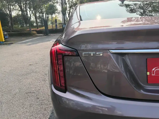 Cadillac CT5 — Фото автомобиля 16