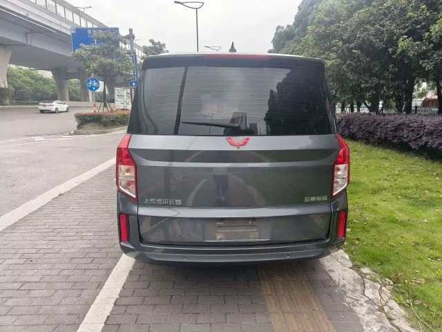 Wuling Zhengcheng — Фото автомобиля 7