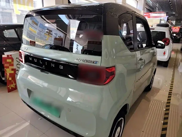Wuling Hongguang Mini EV — Фото автомобиля 6