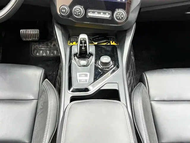 Lynk & Co 03 — Фото автомобиля 25