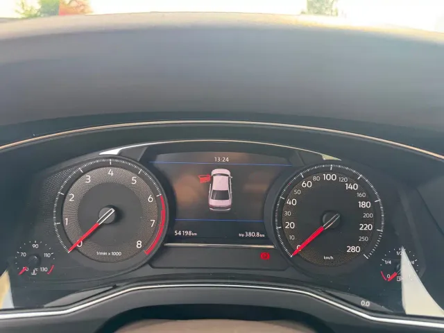 Volkswagen Phideon — Фото автомобиля 4