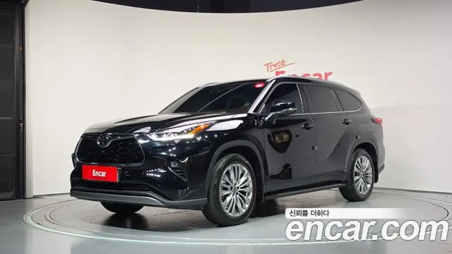 Фотография автомобиля — Toyota Highlander