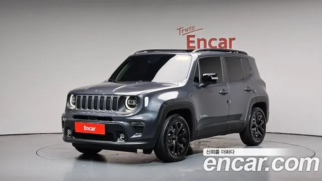 Jeep Renegade — Фото автомобиля 8