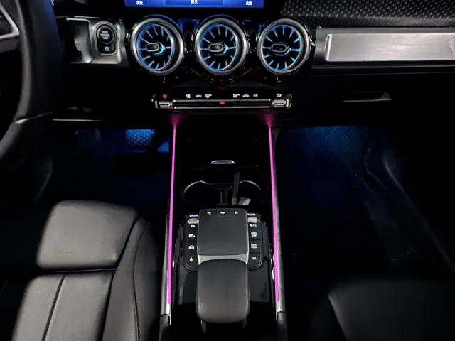 Mercedes-Benz GLB-Class — Фото автомобиля 19