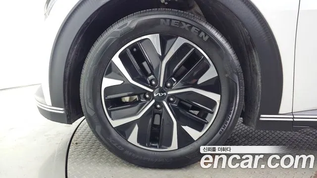 Kia EV6 — Фото автомобиля 5