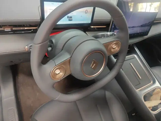 Baojun Yunhai — Фото автомобиля 10