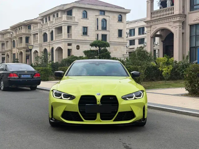 BMW M4 — Фото автомобиля 2