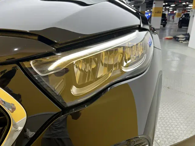 Mercedes-Benz E-Class — Фото автомобиля 8