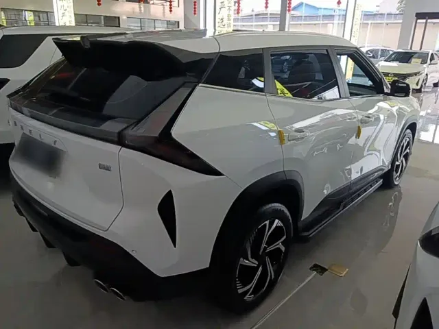 Geely Boyue — Фото автомобиля 6