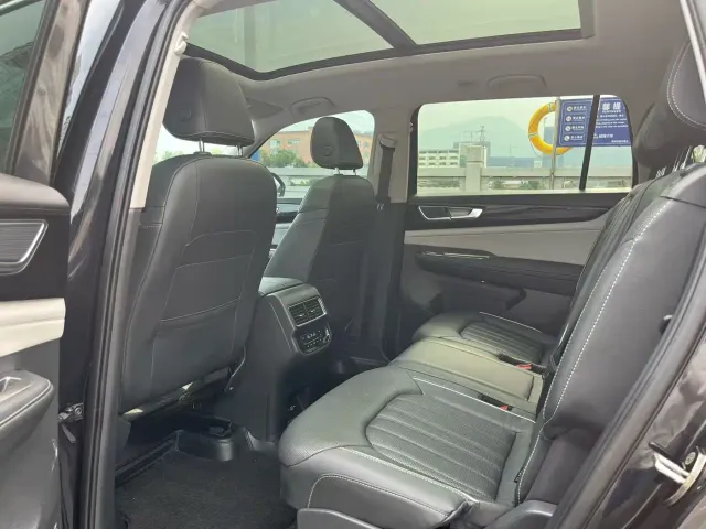 Volkswagen Teramont 2023 330TSI FWD Premium Luxury Edition — Фото автомобиля 9