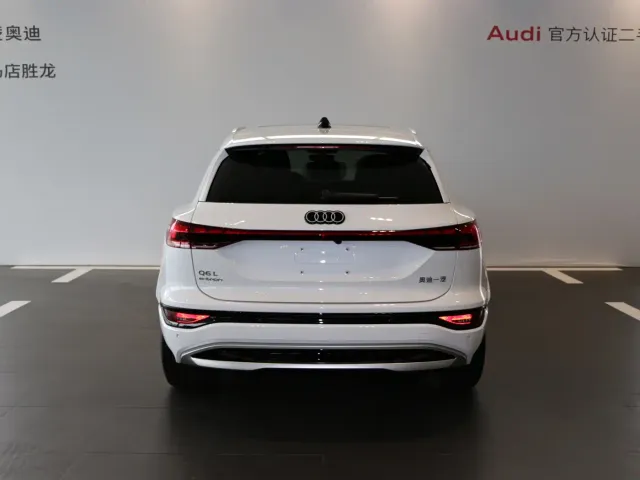 Audi Q6L e-tron — Фото автомобиля 5