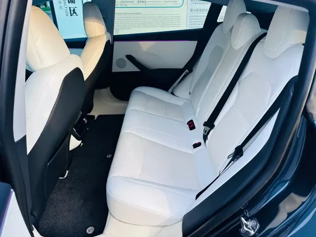 Tesla Model 3 — Фото автомобиля 13
