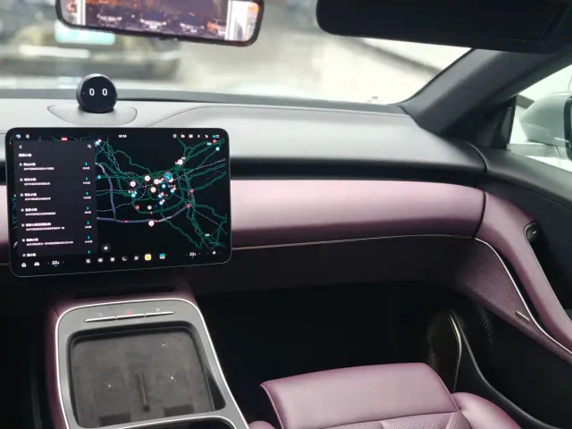 NIO NIO ET5 2025 75kWh — Фото автомобиля 8