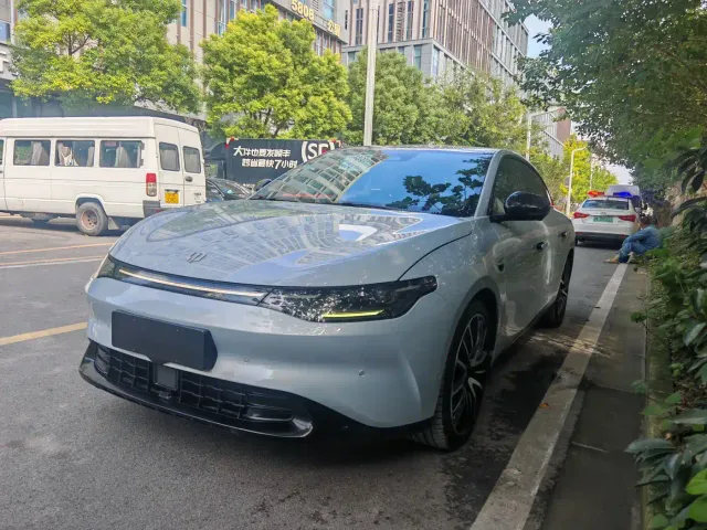 Фотография автомобиля — Leapmotor C01