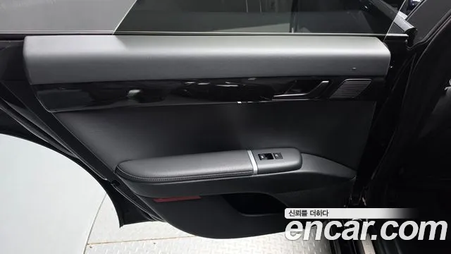 Hyundai Grandeur GN7 — Фото автомобиля 14