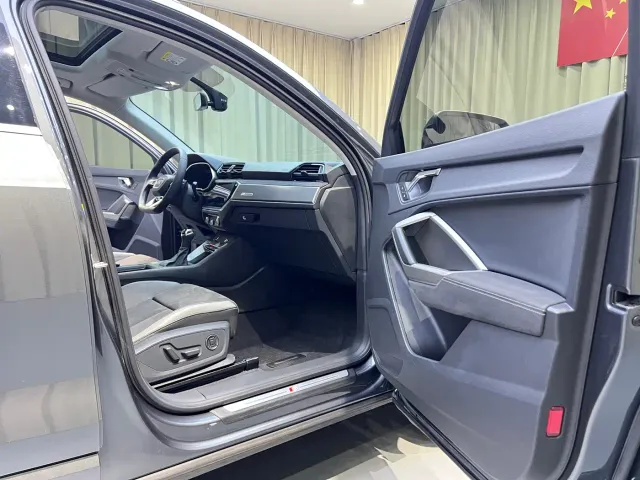 Audi Q3 — Фото автомобиля 10