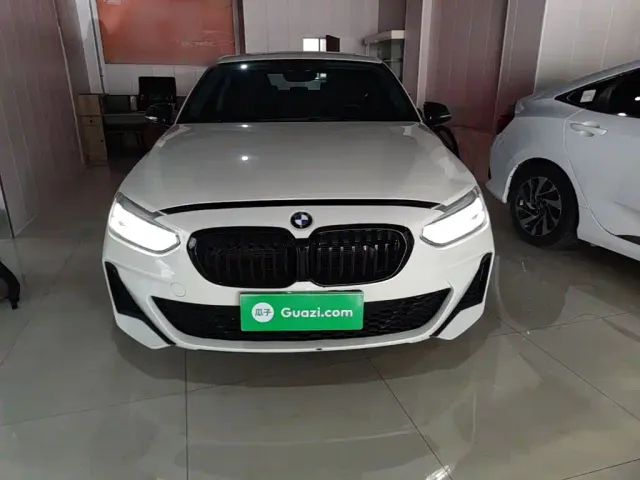 BMW 1 Series — Фото автомобиля 2