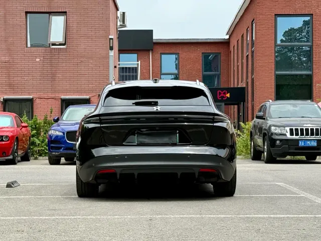 Nio ET5 Touring — Фото автомобиля 4