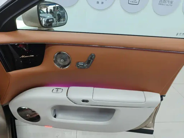 Maextro S800 — Фото автомобиля 28