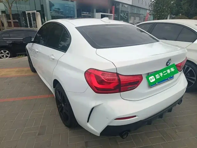 BMW 1 Series — Фото автомобиля 4