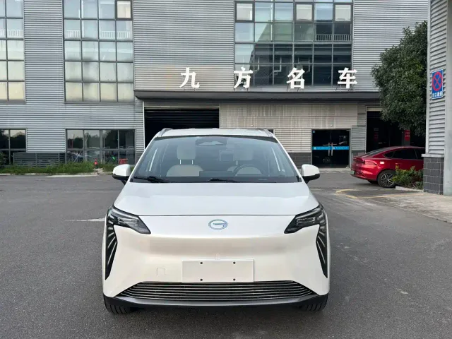 GAC Aion Y — Фото автомобиля 3