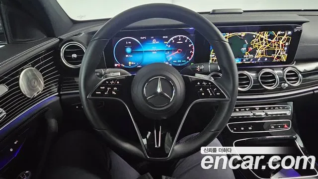 Mercedes-Benz E-Class — Фото автомобиля 7