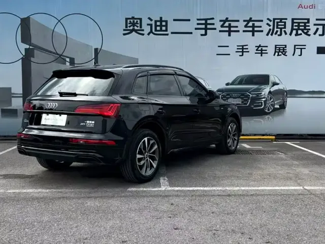 Audi Q5L — Фото автомобиля 4